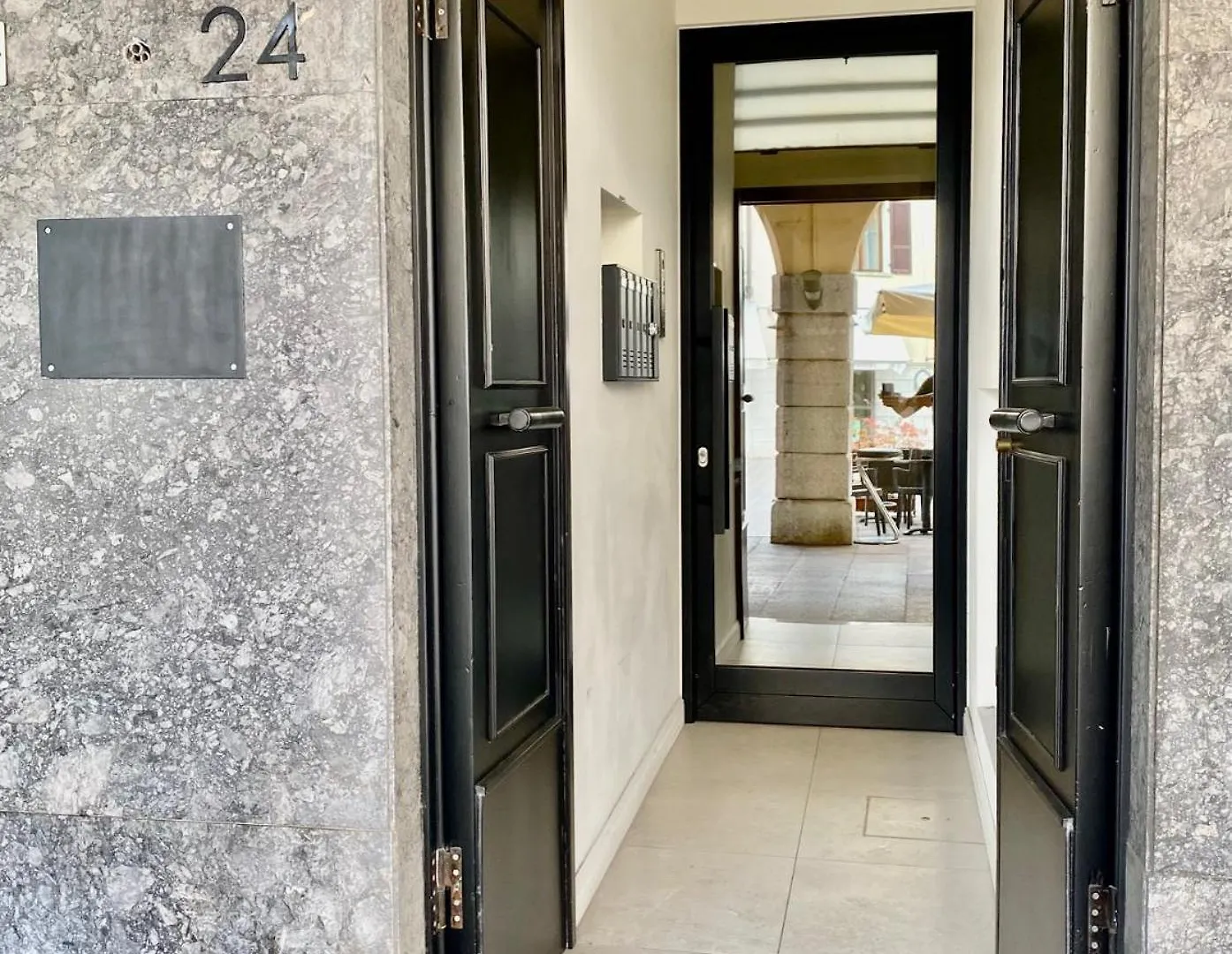 Malvezzi24 Boutique Rooms Desenzano del Garda