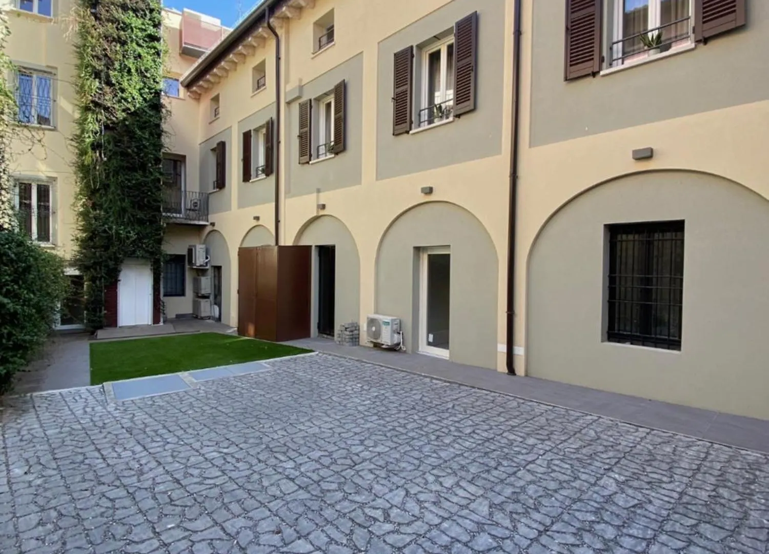 Malvezzi24 Boutique Rooms Desenzano del Garda 0*,  Italien