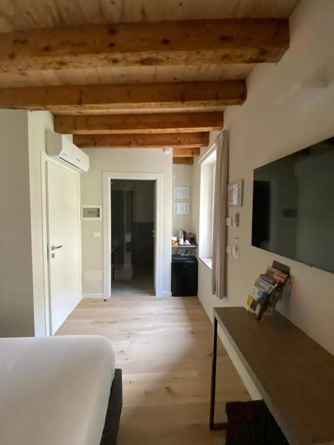 Maison d'hôtes Malvezzi24 Boutique Rooms Desenzano del Garda