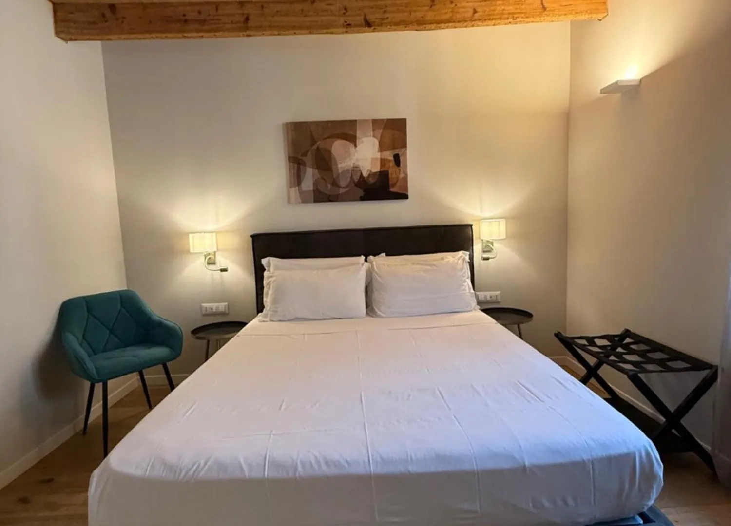 Malvezzi24 Boutique Rooms Desenzano del Garda Maison d'hôtes