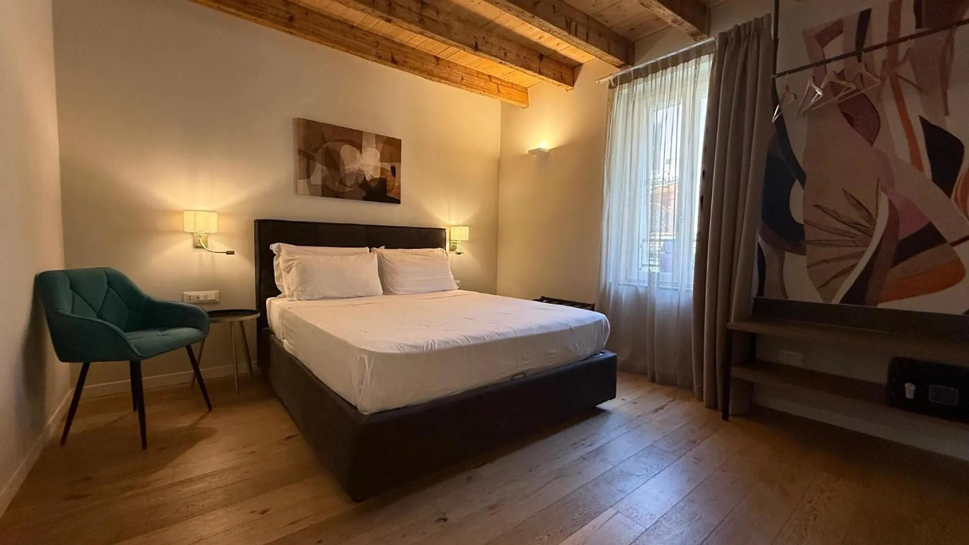 Malvezzi24 Boutique Rooms Desenzano del Garda Italie